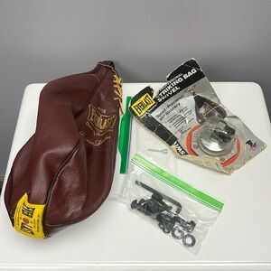 Everlast 4212 Speed Punching Bag 4lbs with Striking Bag Swivel